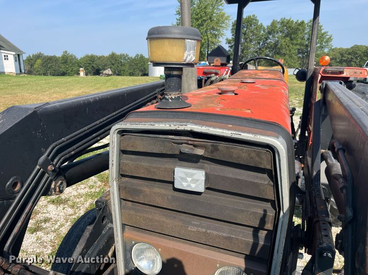 image for item MG9370 1996 Massey Ferguson 283  tractor