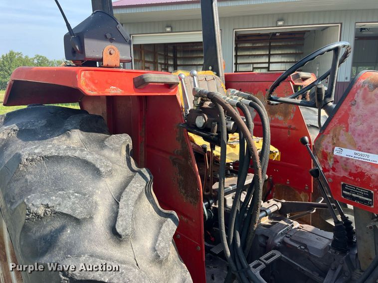 image for item MG9370 1996 Massey Ferguson 283  tractor