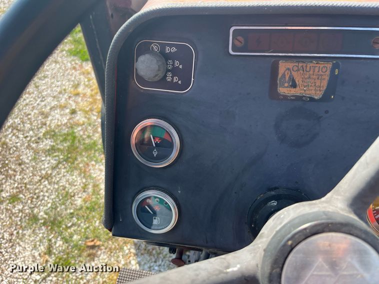 image for item MG9370 1996 Massey Ferguson 283  tractor