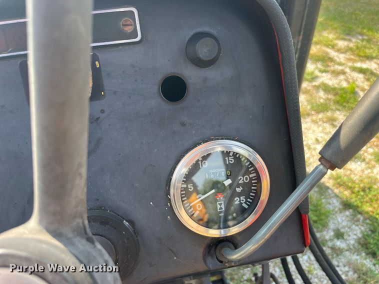 image for item MG9370 1996 Massey Ferguson 283  tractor