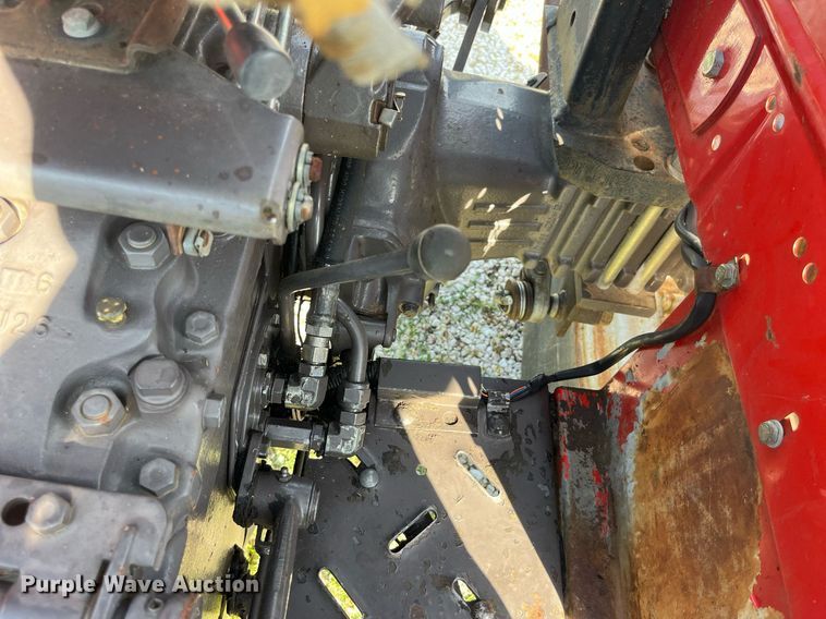 image for item MG9370 1996 Massey Ferguson 283  tractor