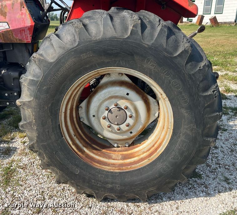 image for item MG9370 1996 Massey Ferguson 283  tractor