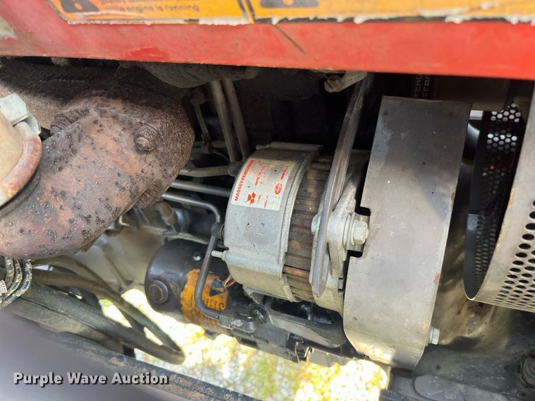 image for item MG9370 1996 Massey Ferguson 283  tractor