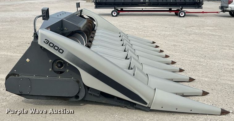 image for item MG9372 2012 AGCO 3000  corn head