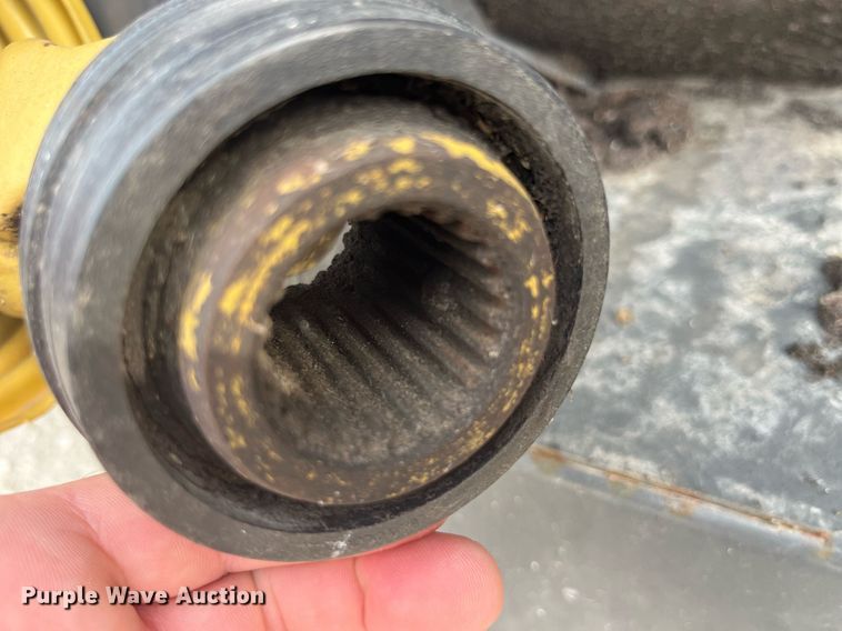 image for item MG9372 2012 AGCO 3000  corn head