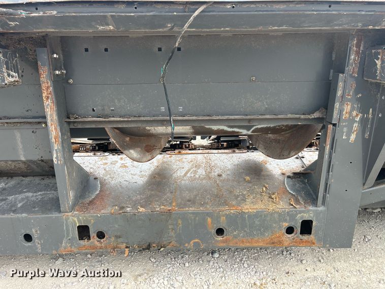 image for item MG9372 2012 AGCO 3000  corn head