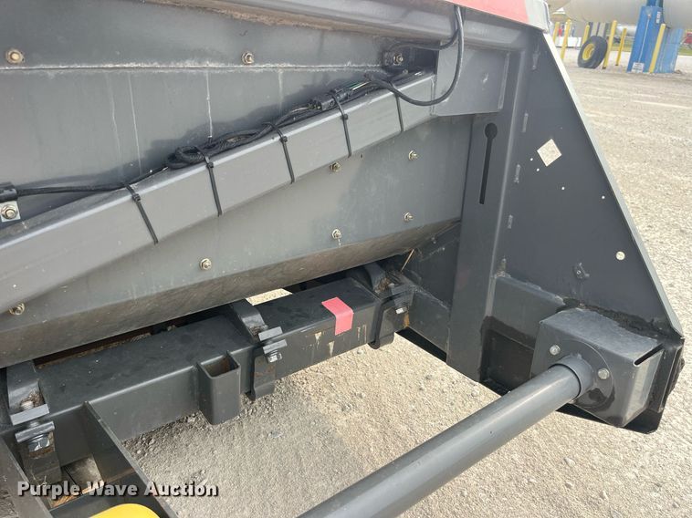image for item MG9372 2012 AGCO 3000  corn head