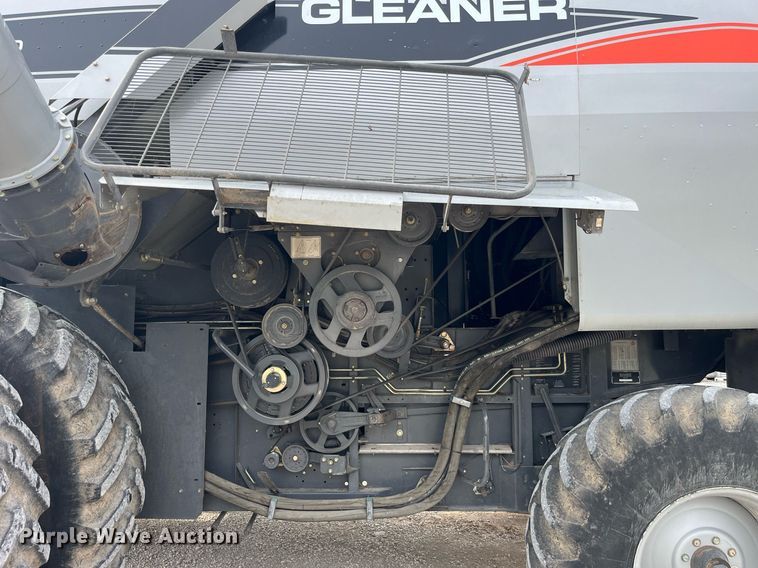 image for item MG9373 2008 Gleaner R65  combine