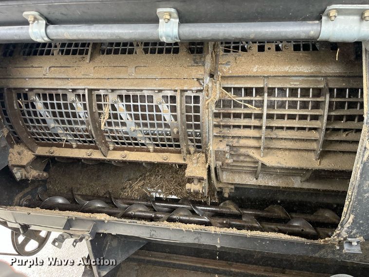 image for item MG9373 2008 Gleaner R65  combine