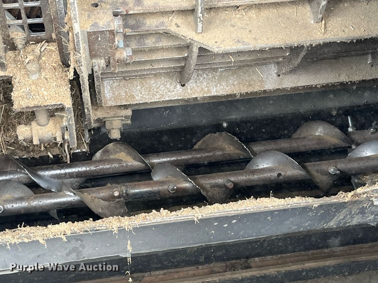 image for item MG9373 2008 Gleaner R65  combine