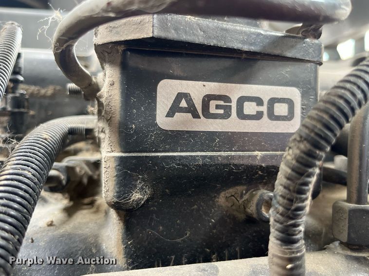 image for item MG9373 2008 Gleaner R65  combine