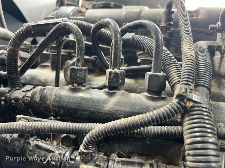 image for item MG9373 2008 Gleaner R65  combine