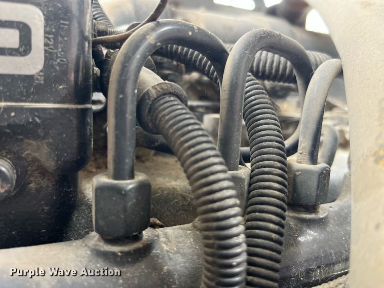 image for item MG9373 2008 Gleaner R65  combine