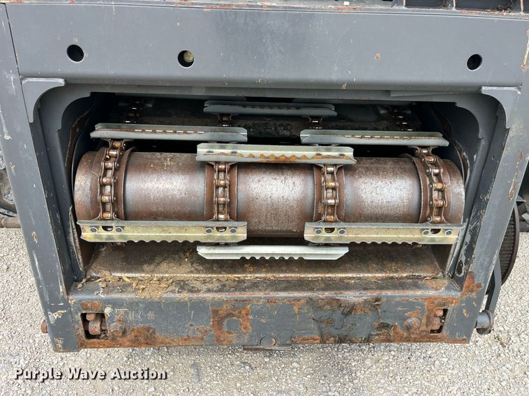 image for item MG9373 2008 Gleaner R65  combine