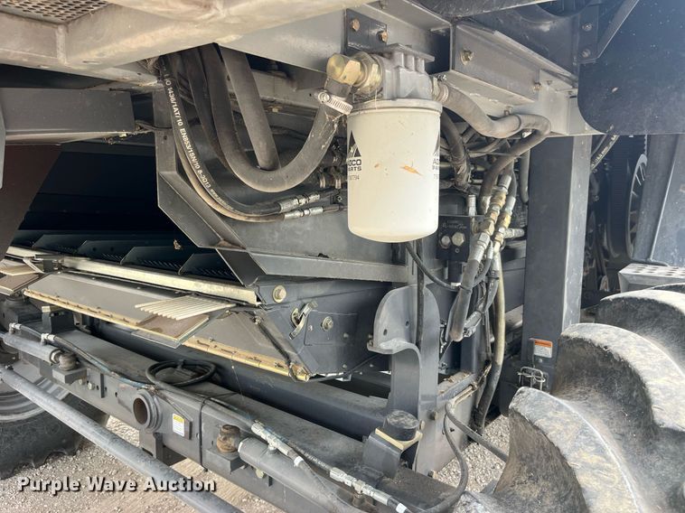 image for item MG9373 2008 Gleaner R65  combine