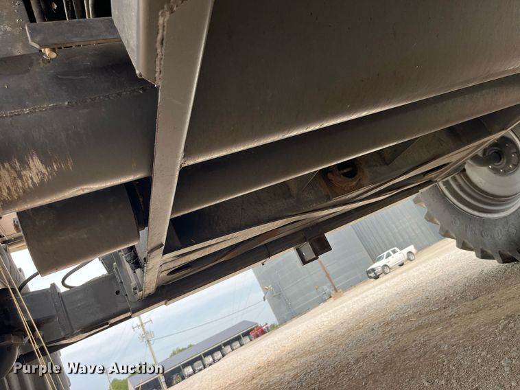 image for item MG9373 2008 Gleaner R65  combine