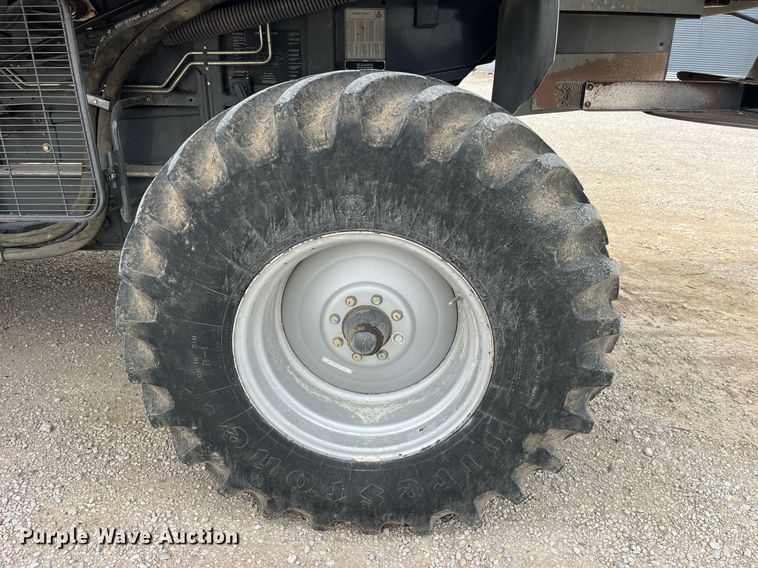 image for item MG9373 2008 Gleaner R65  combine