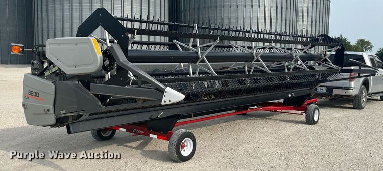 image for item MG9374 2008 AGCO 8200  flex head