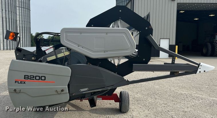 image for item MG9374 2008 AGCO 8200  flex head