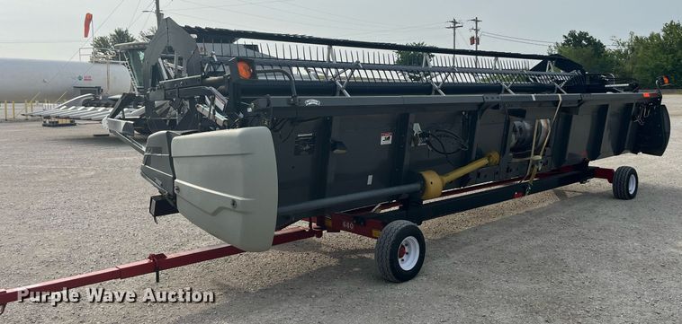 image for item MG9374 2008 AGCO 8200  flex head