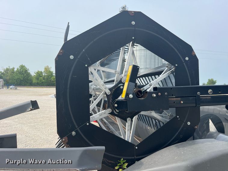 image for item MG9374 2008 AGCO 8200  flex head