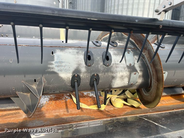 image for item MG9374 2008 AGCO 8200  flex head