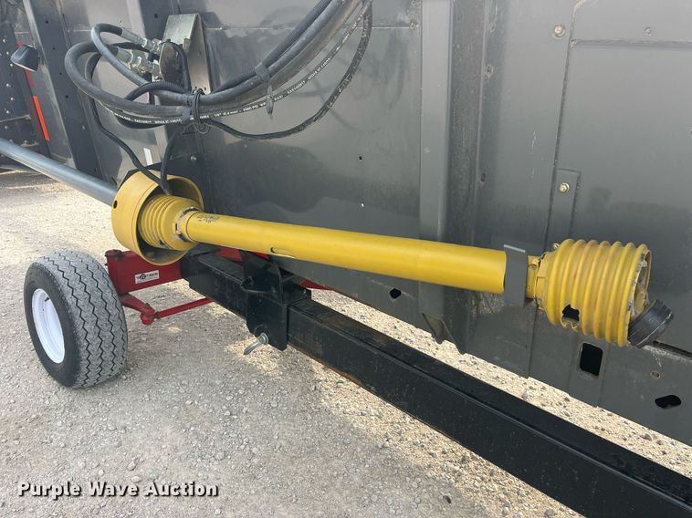 image for item MG9374 2008 AGCO 8200  flex head