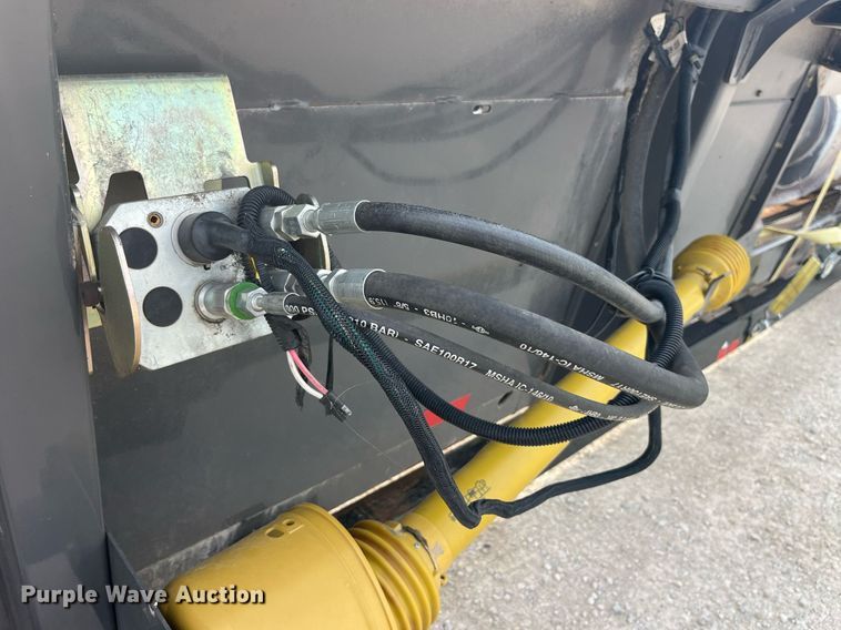 image for item MG9374 2008 AGCO 8200  flex head