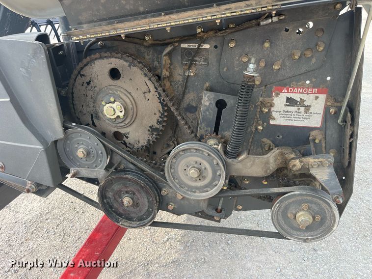 image for item MG9374 2008 AGCO 8200  flex head