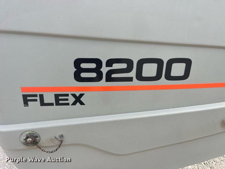 image for item MG9374 2008 AGCO 8200  flex head