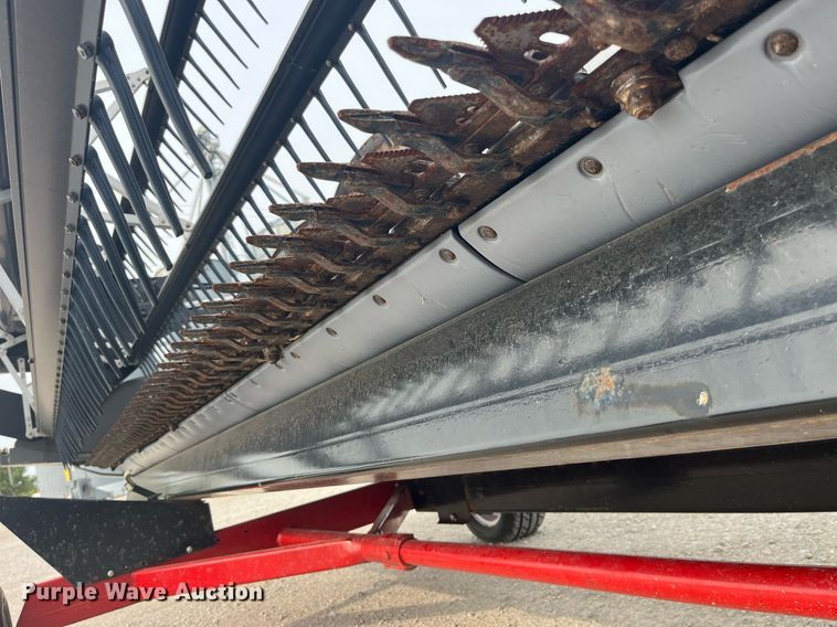 image for item MG9374 2008 AGCO 8200  flex head