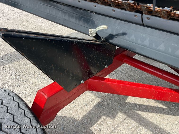 image for item MG9375 E-Z Trail 680  header trailer