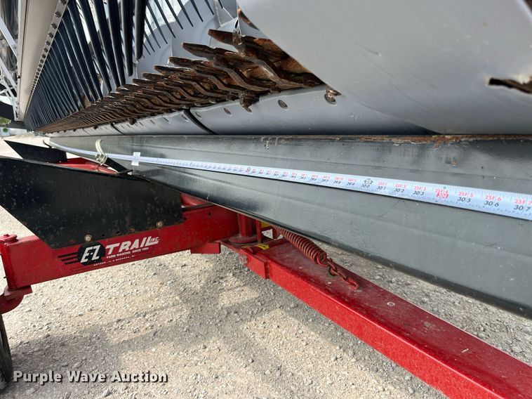 image for item MG9375 E-Z Trail 680  header trailer