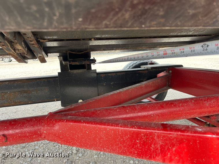 image for item MG9375 E-Z Trail 680  header trailer