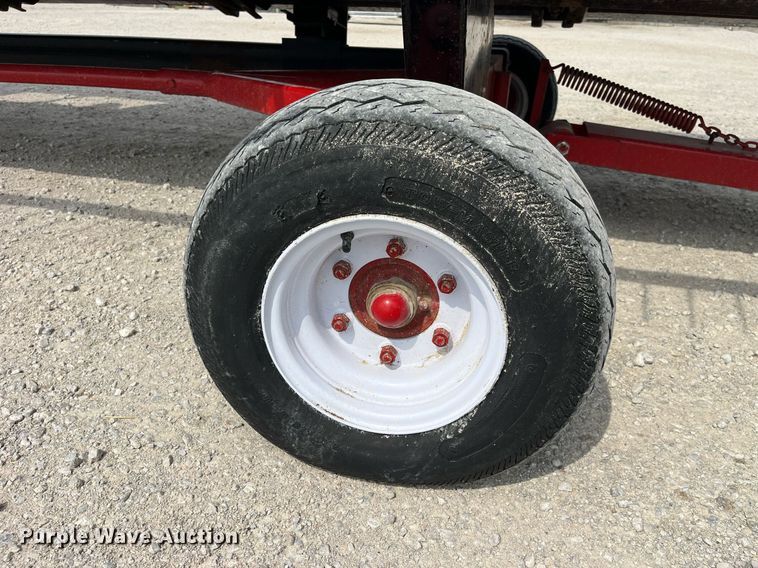 image for item MG9375 E-Z Trail 680  header trailer