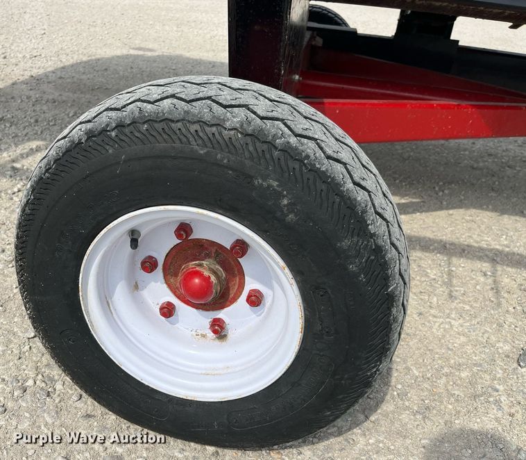 image for item MG9375 E-Z Trail 680  header trailer