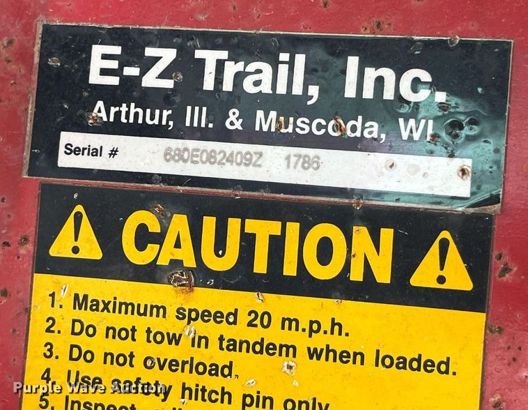 image for item MG9375 E-Z Trail 680  header trailer