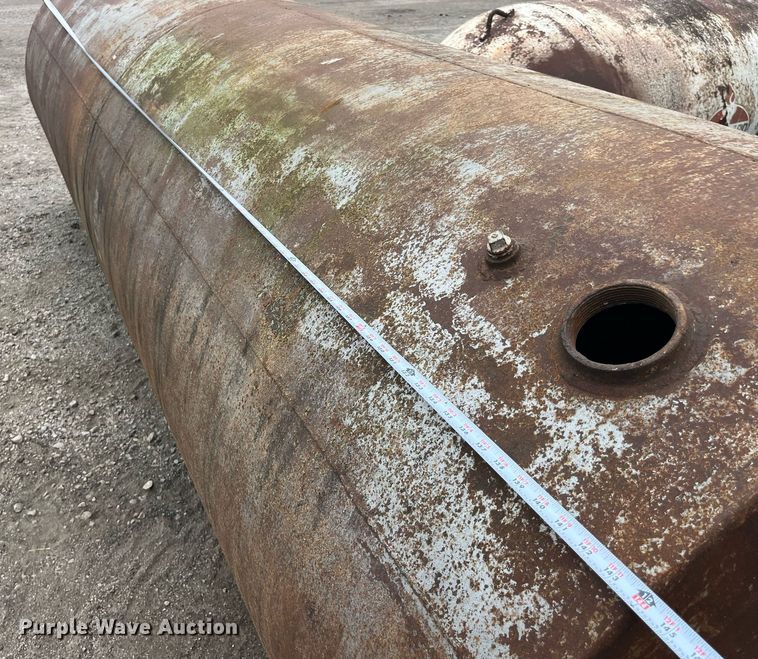 image for item MG9384 (2) tanks