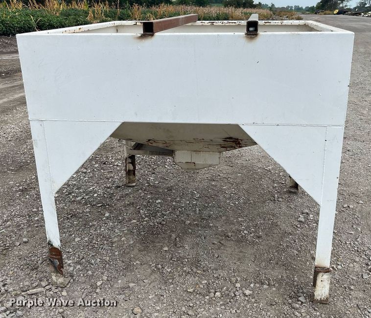 image for item MG9395 Seed hopper