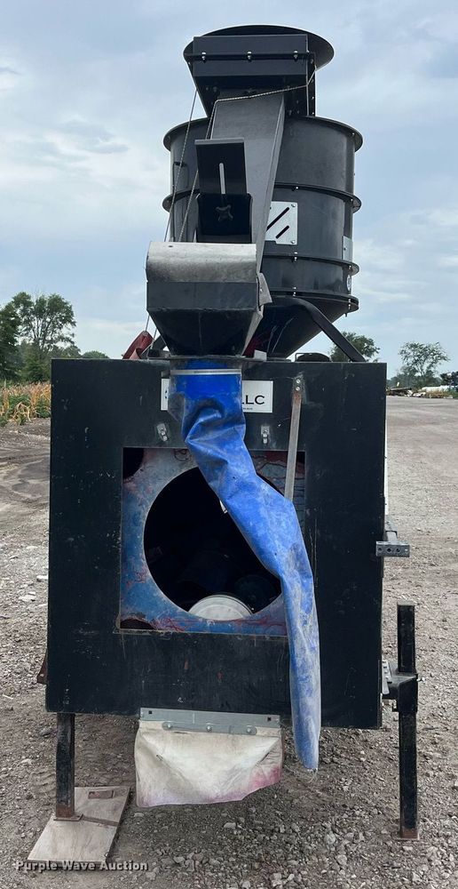 image for item MG9396 USC  seed treater