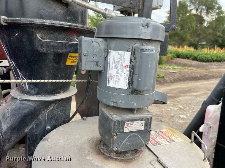 image for item MG9396 USC  seed treater