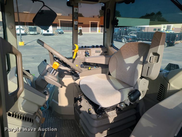 image for item MG9637 2017 John Deere 6155M  MFWD tractor