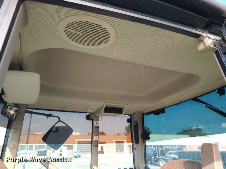 image for item MG9637 2017 John Deere 6155M  MFWD tractor