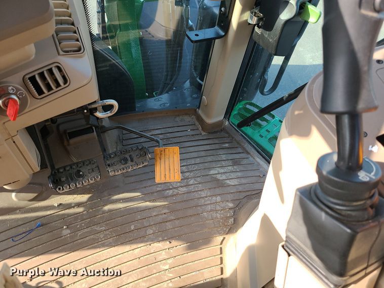 image for item MG9637 2017 John Deere 6155M  MFWD tractor