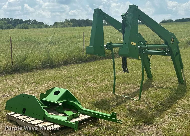 image for item ML9031 John Deere 158  loader