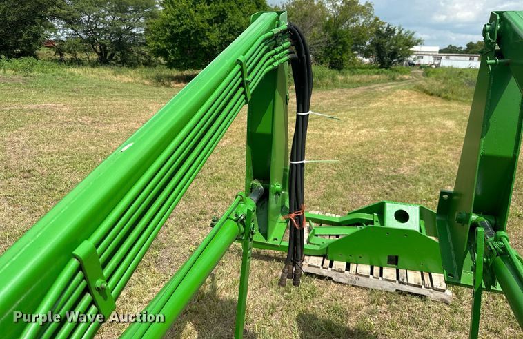 image for item ML9031 John Deere 158  loader