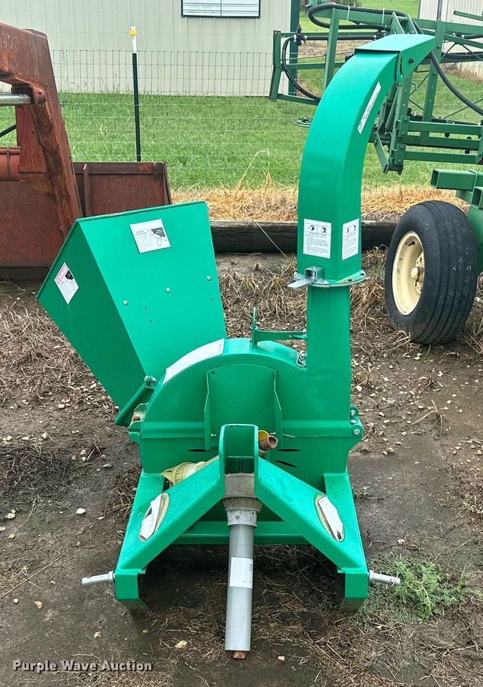 image for item ML9062 Wood chipper