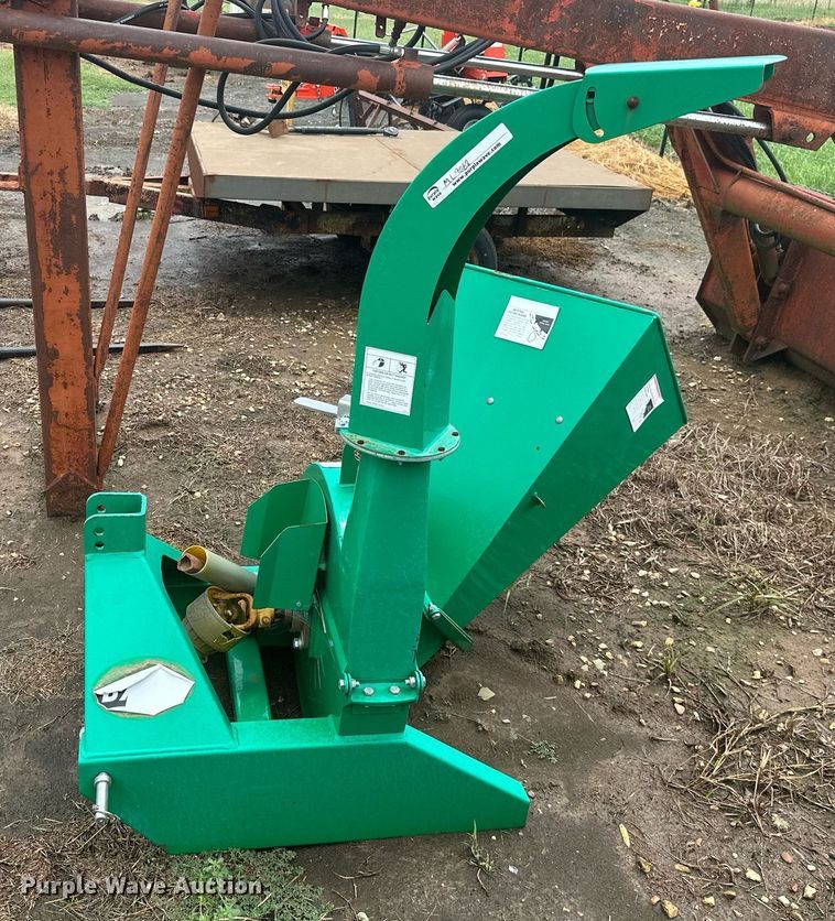 image for item ML9062 Wood chipper