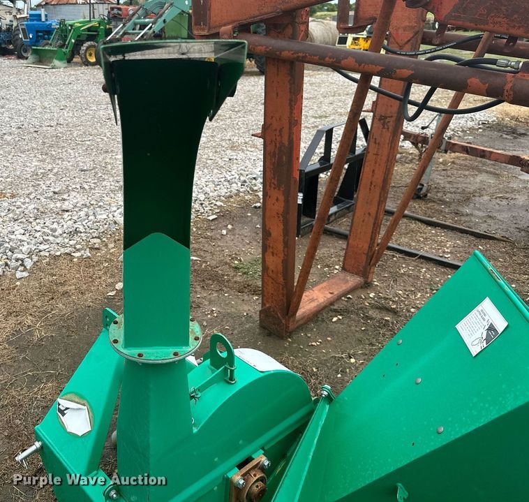 image for item ML9062 Wood chipper