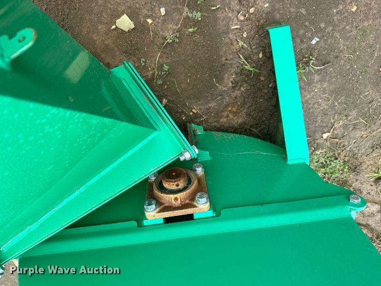 image for item ML9062 Wood chipper